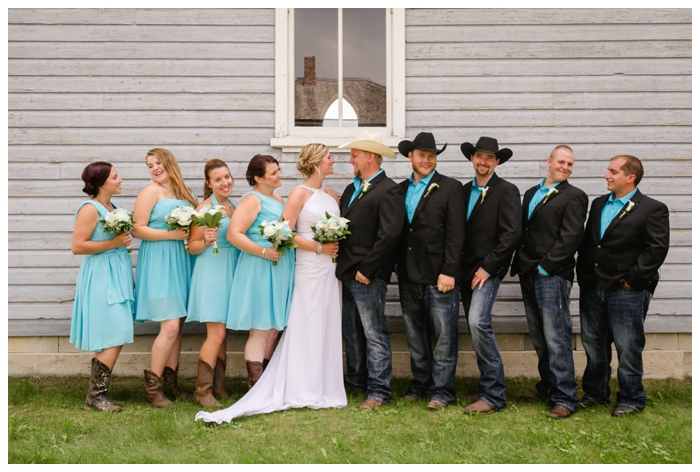 saskatchewan-canada-wedding-photographer-starr-mercer-photography-austin-manitoba-museum-turquoise-country-pallet-rodeo-romatic-summer-wedding-pictures-125