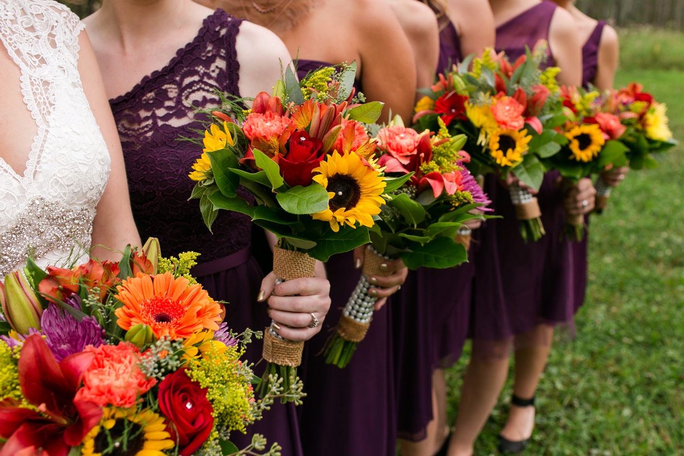 fall wedding bouquet inspiration photo