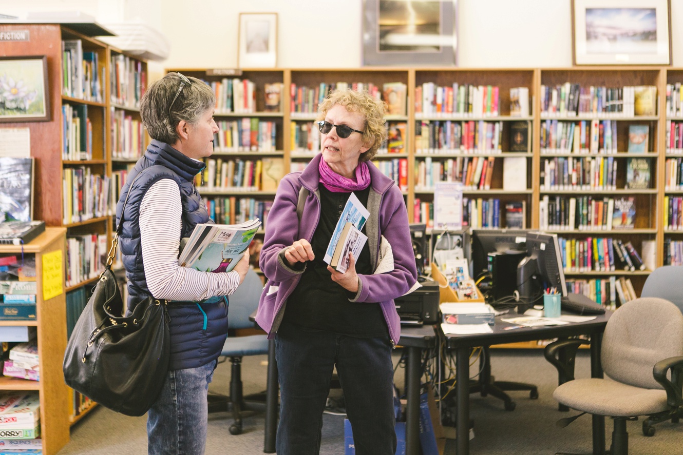 Book worms unite at Oxbow Library photo