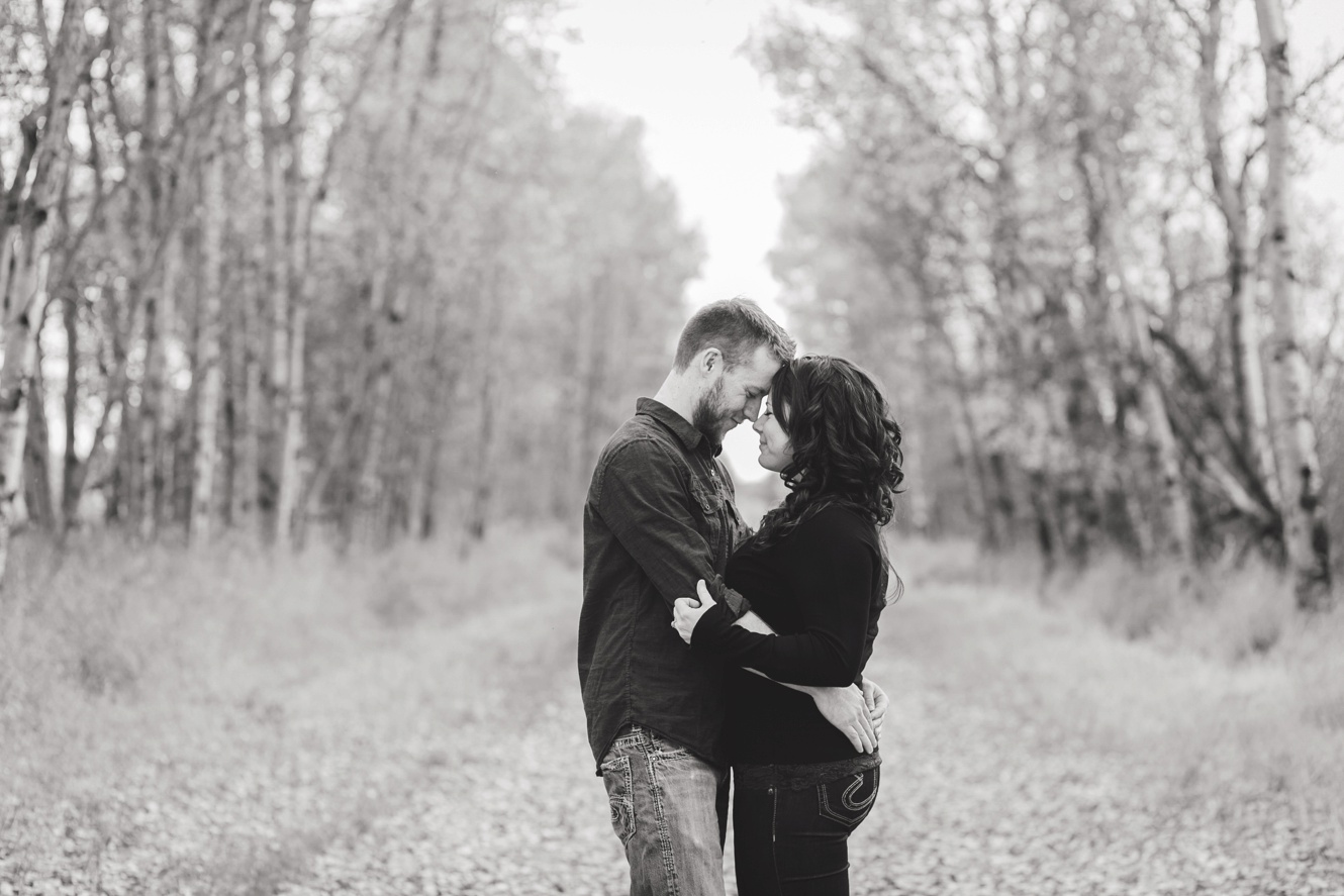 Cozy Fall Engagement black and white photo