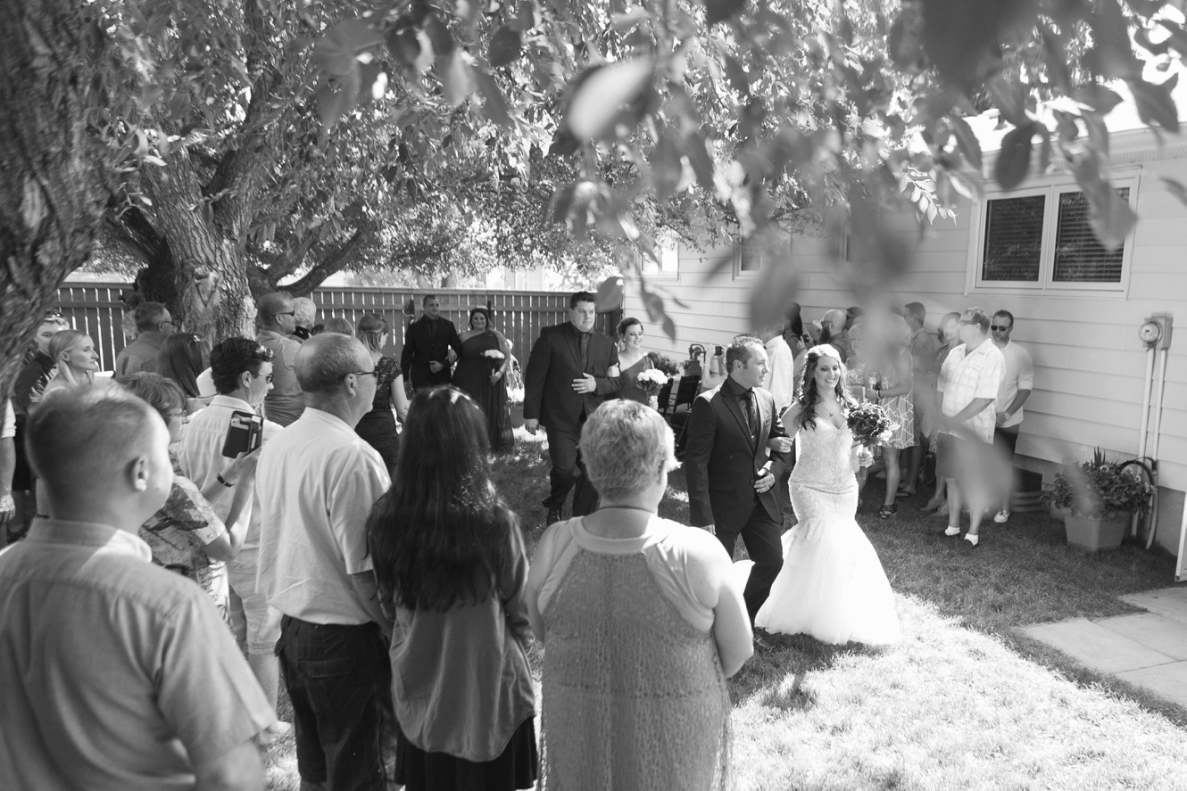 Intimate Backyard Summer Wedding inspo