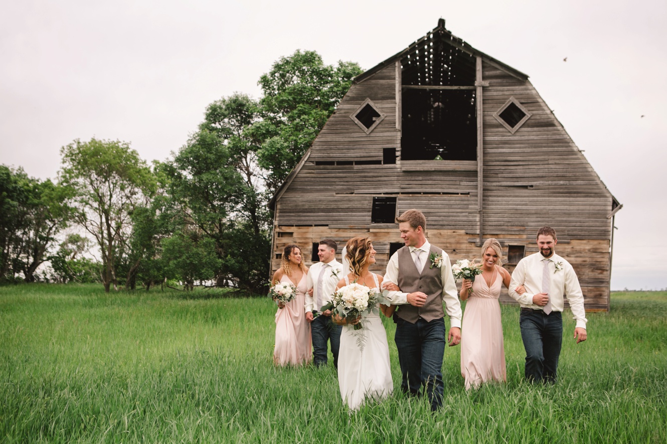 Summer Barn Wedding in Yellow Grass