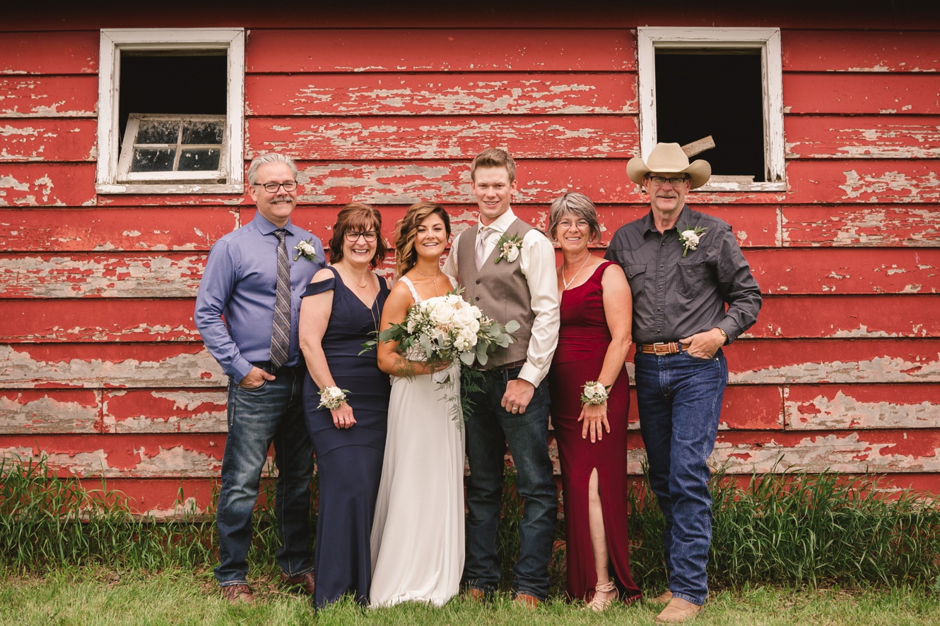 Red Barn wedding pictures