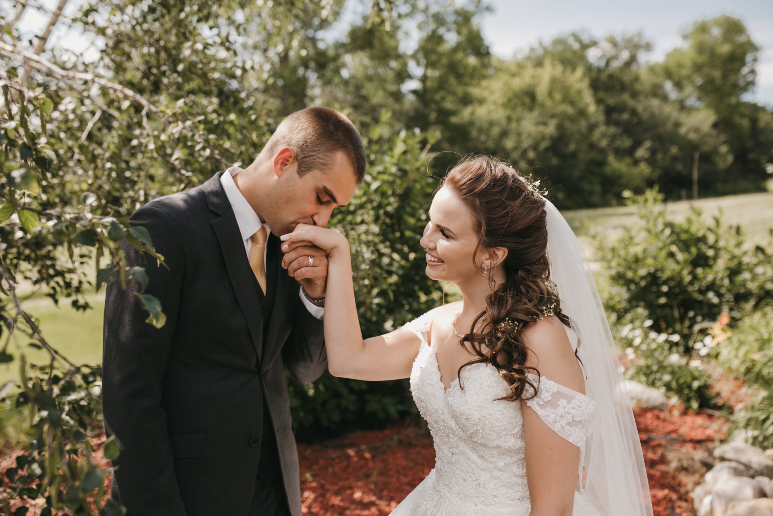Romantic Micro Wedding at Woodlawn Golf Course