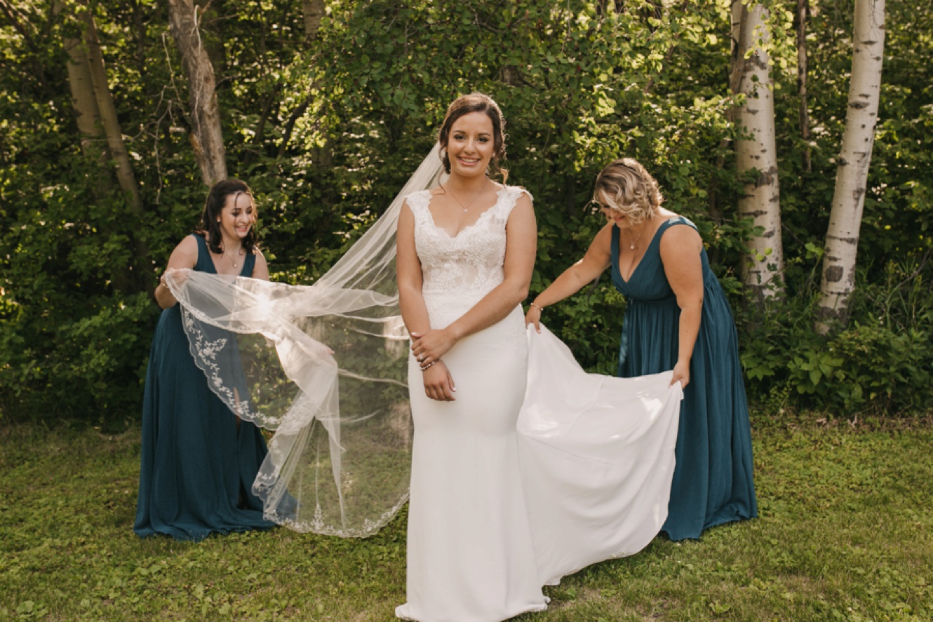 Bridesmaid colors for summer wedding photo