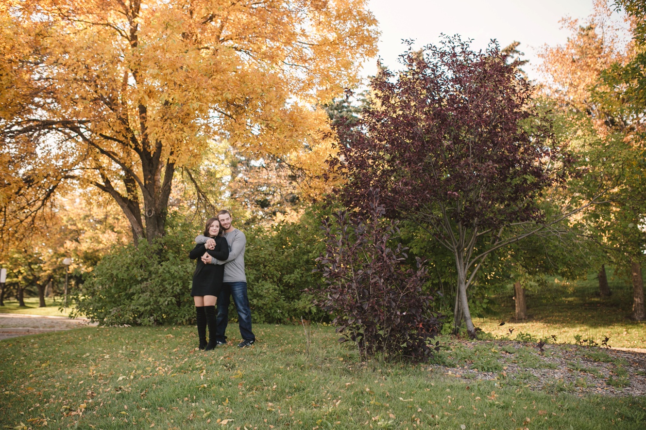 Fall Engagement Photos in Regina photos