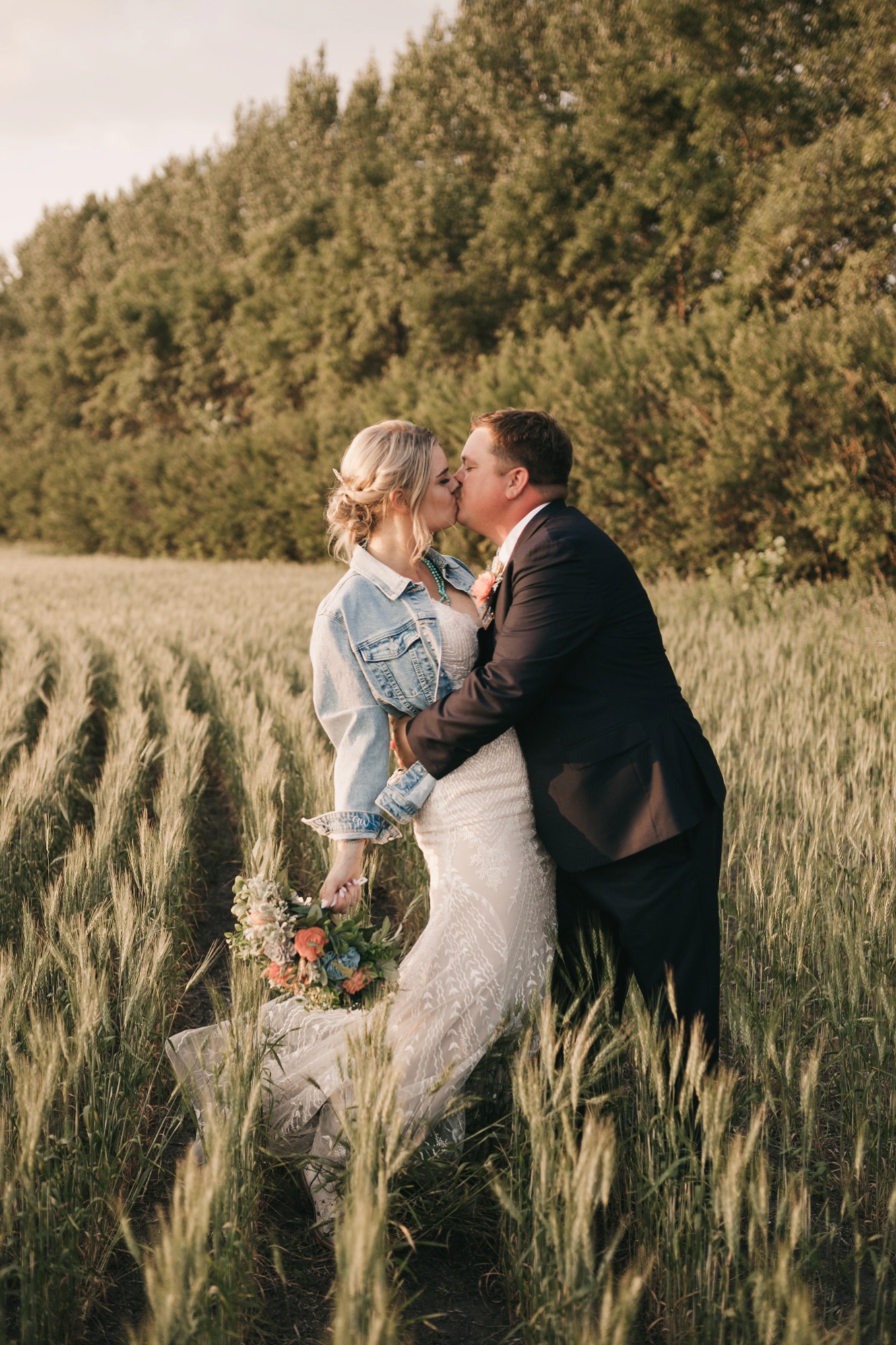 how to make a mrs jean jacket for your wedding photo