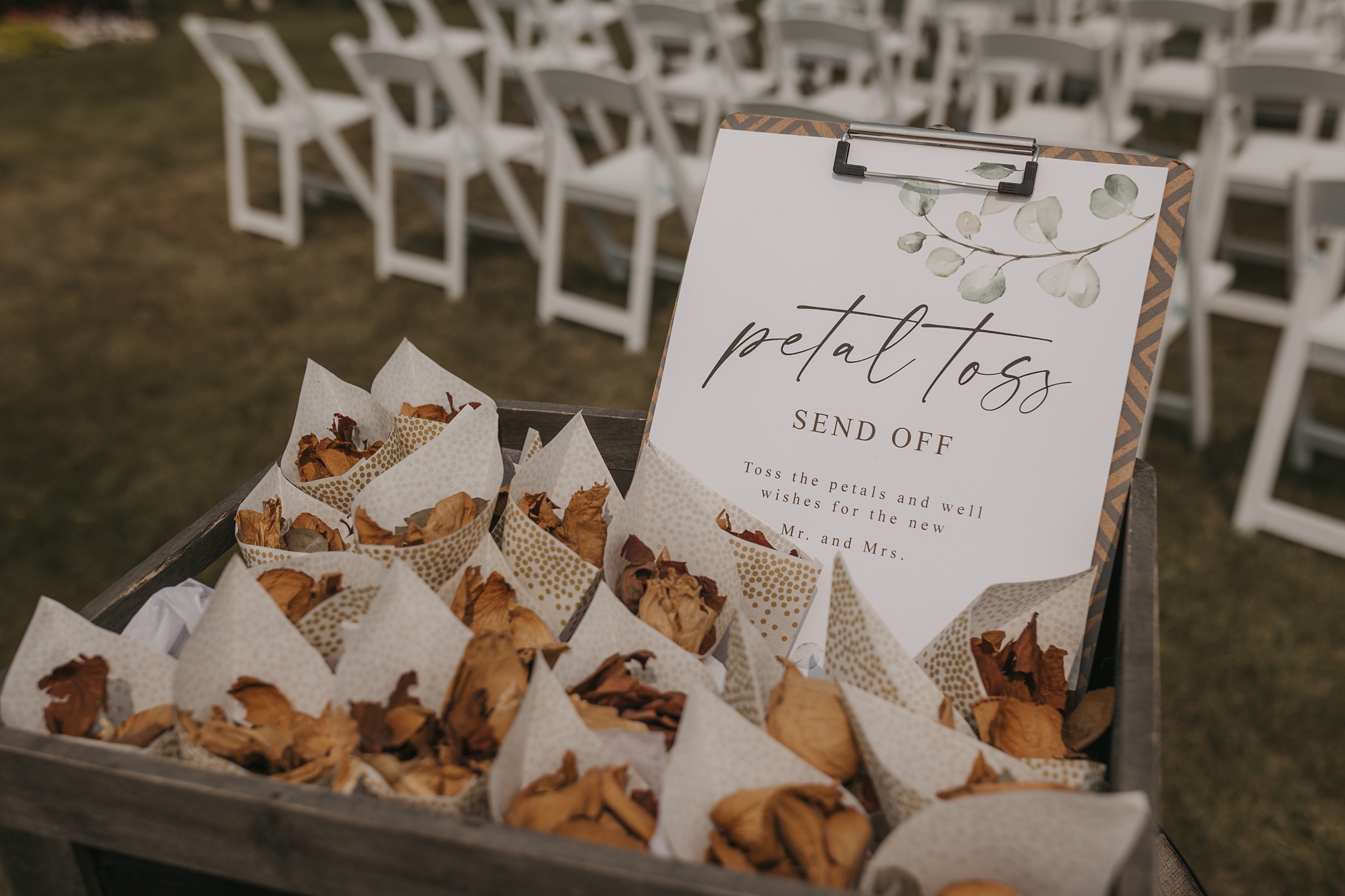 dried petal toss for weddings