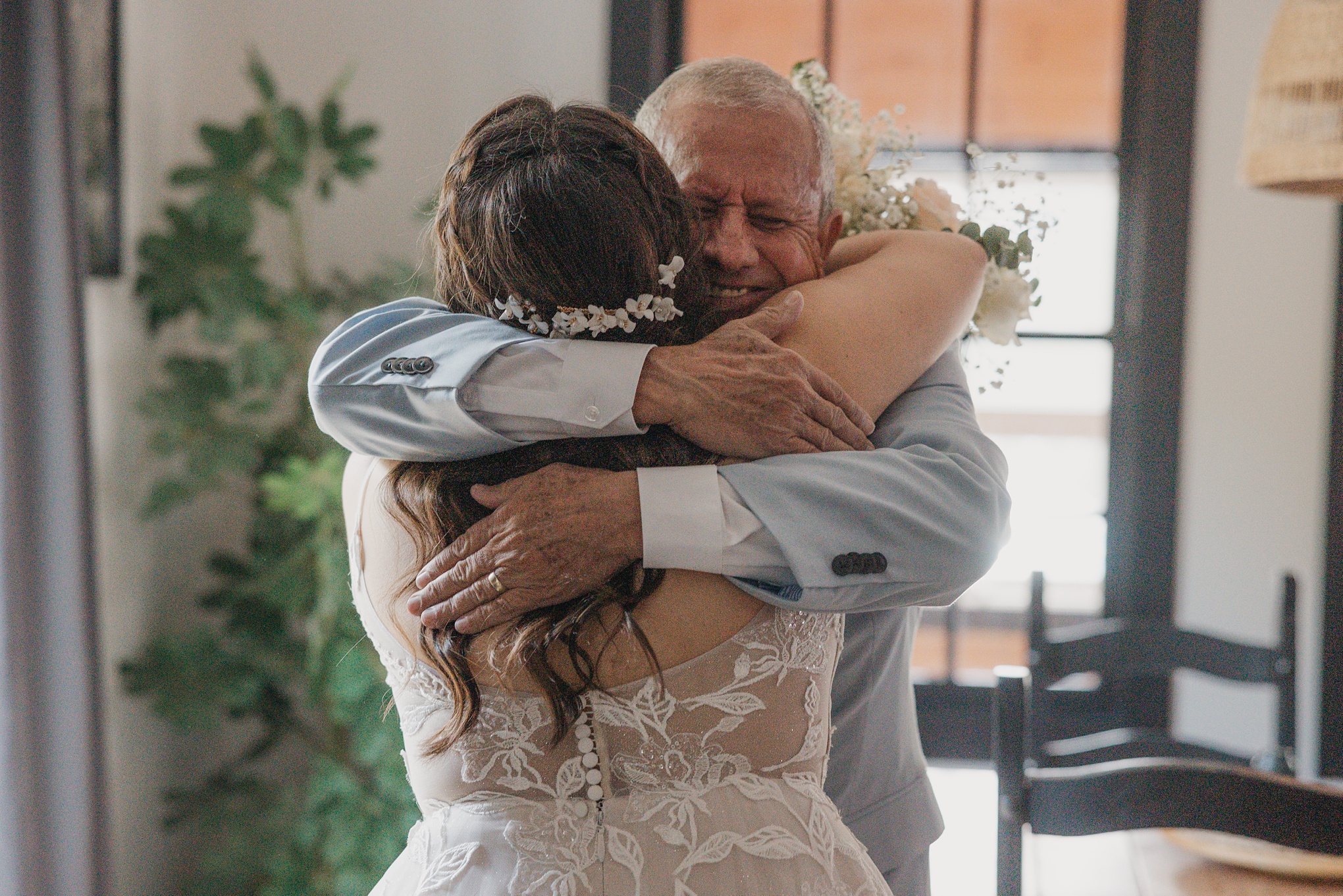 Story telling wedding photographer