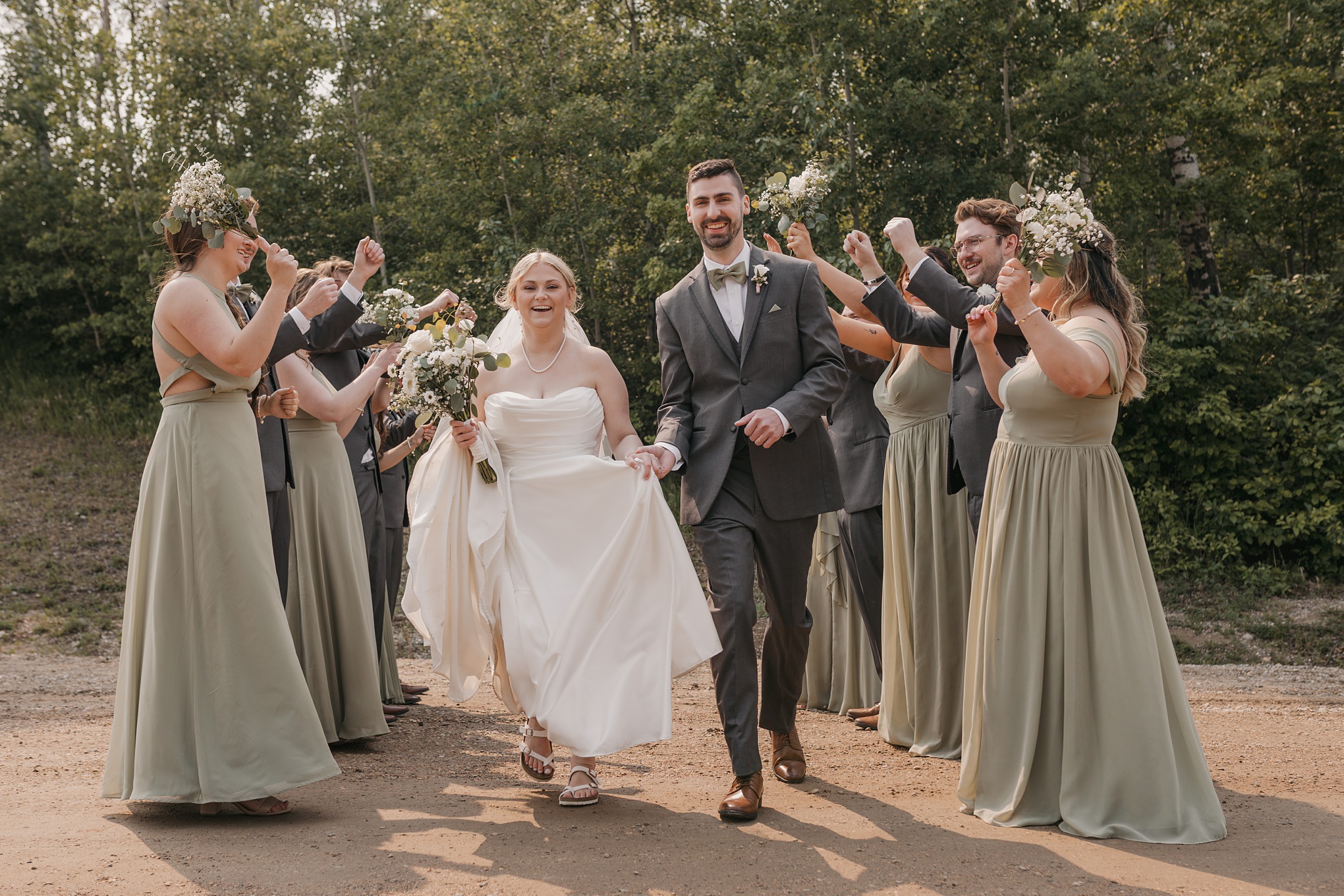 Dreamy Manitoba Wedding at Asessippi 