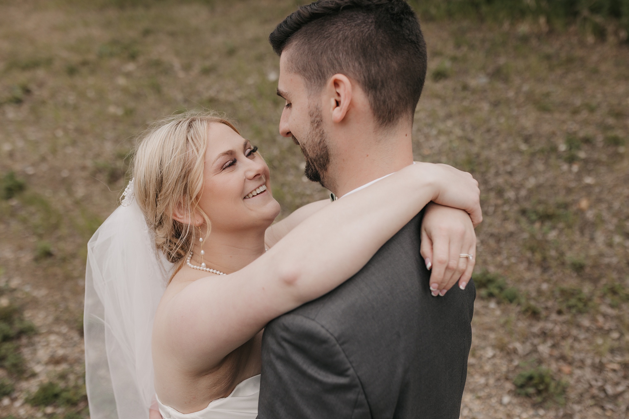 Dreamy destination wedding at Asessippi Ski Resort