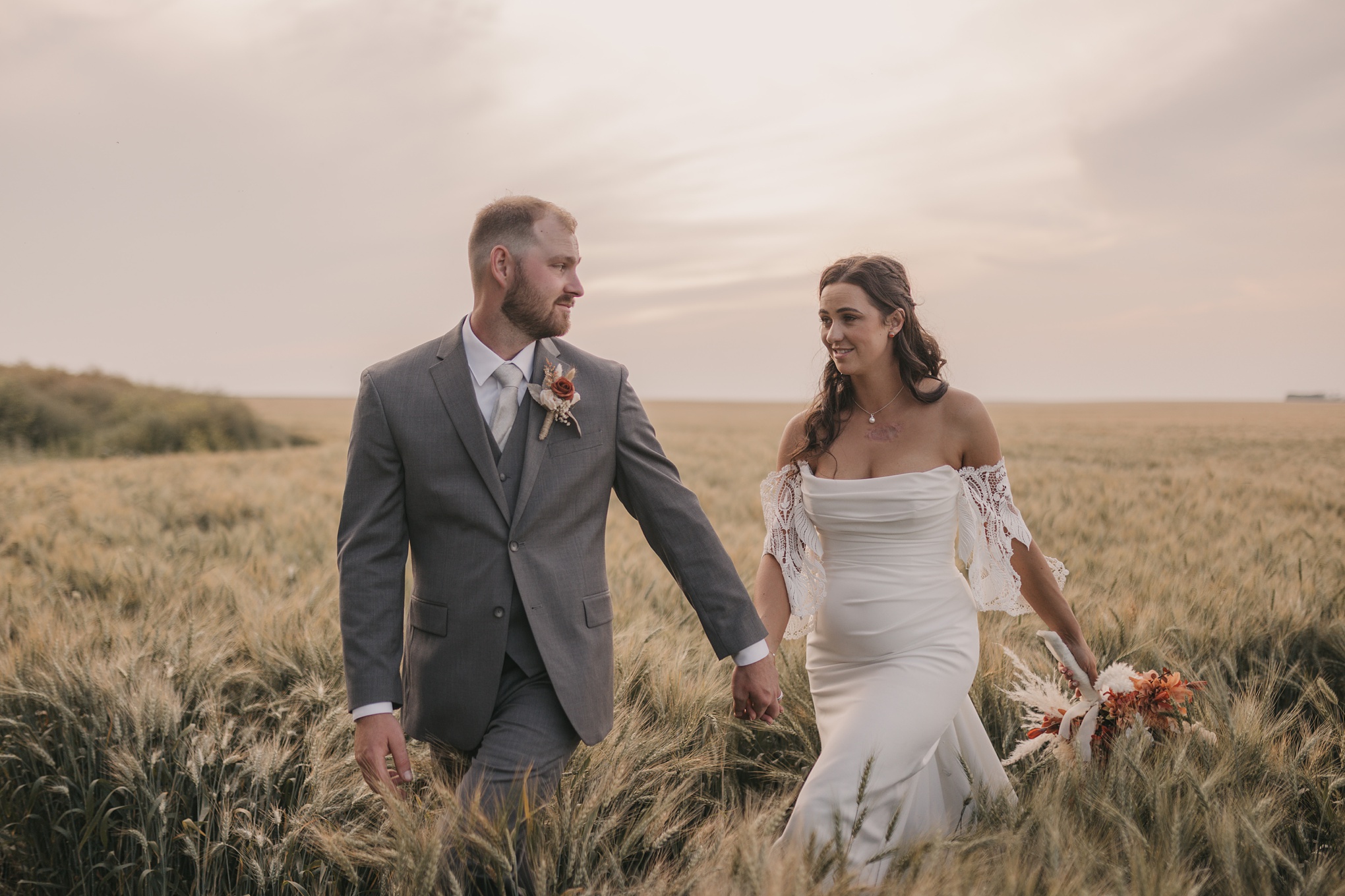prairie saskatchewan wedding photographer