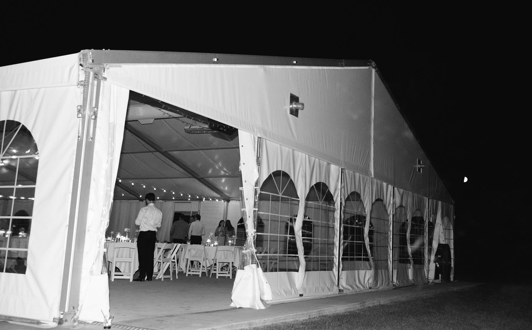 Tent wedding at Moon Lake Golf & Country Club 